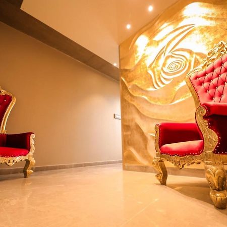 Hotel Mvr Grand Kanpur Exterior foto